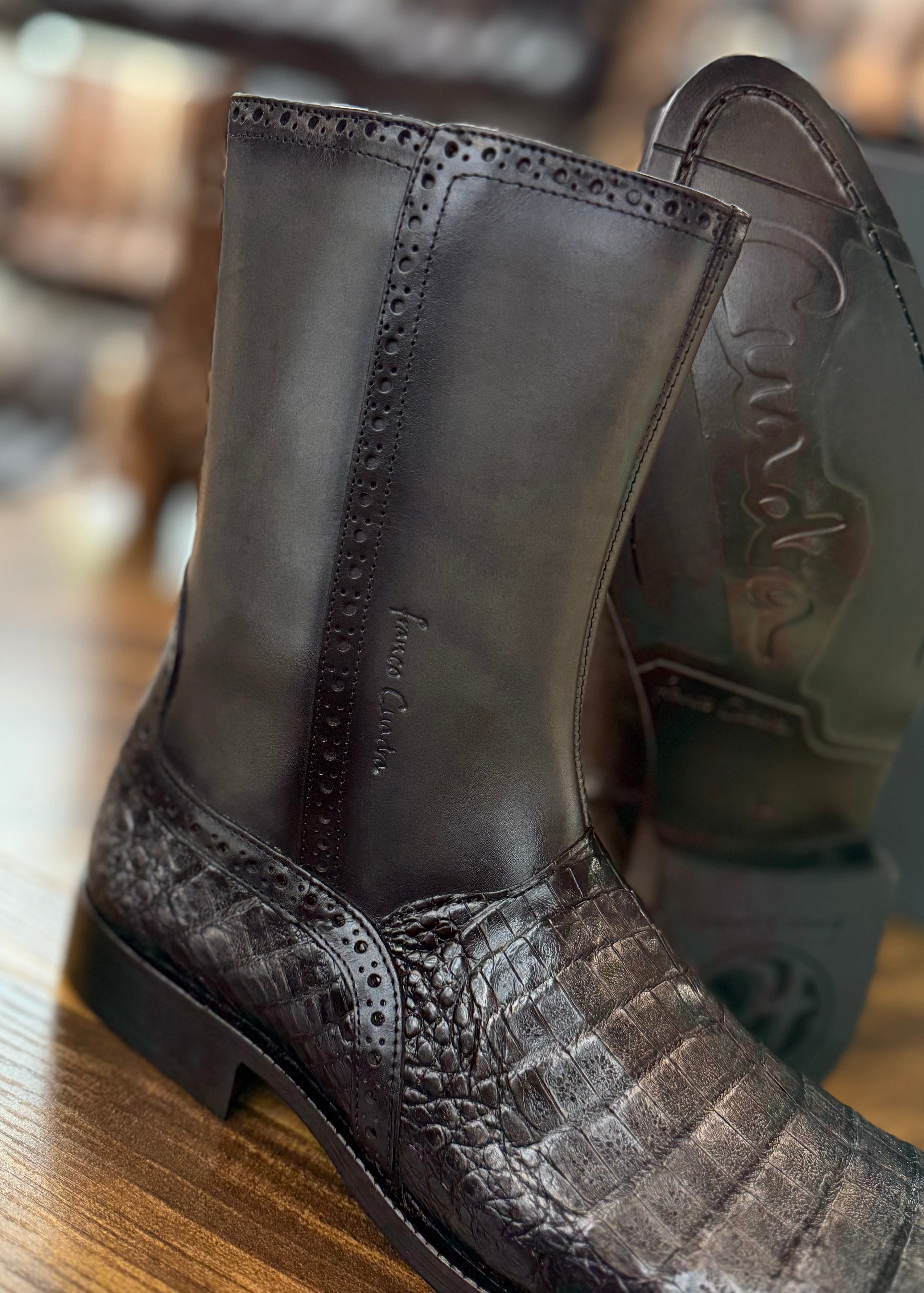 Cuadra Men’s Atlantic Black Caiman Zipper Round Toe