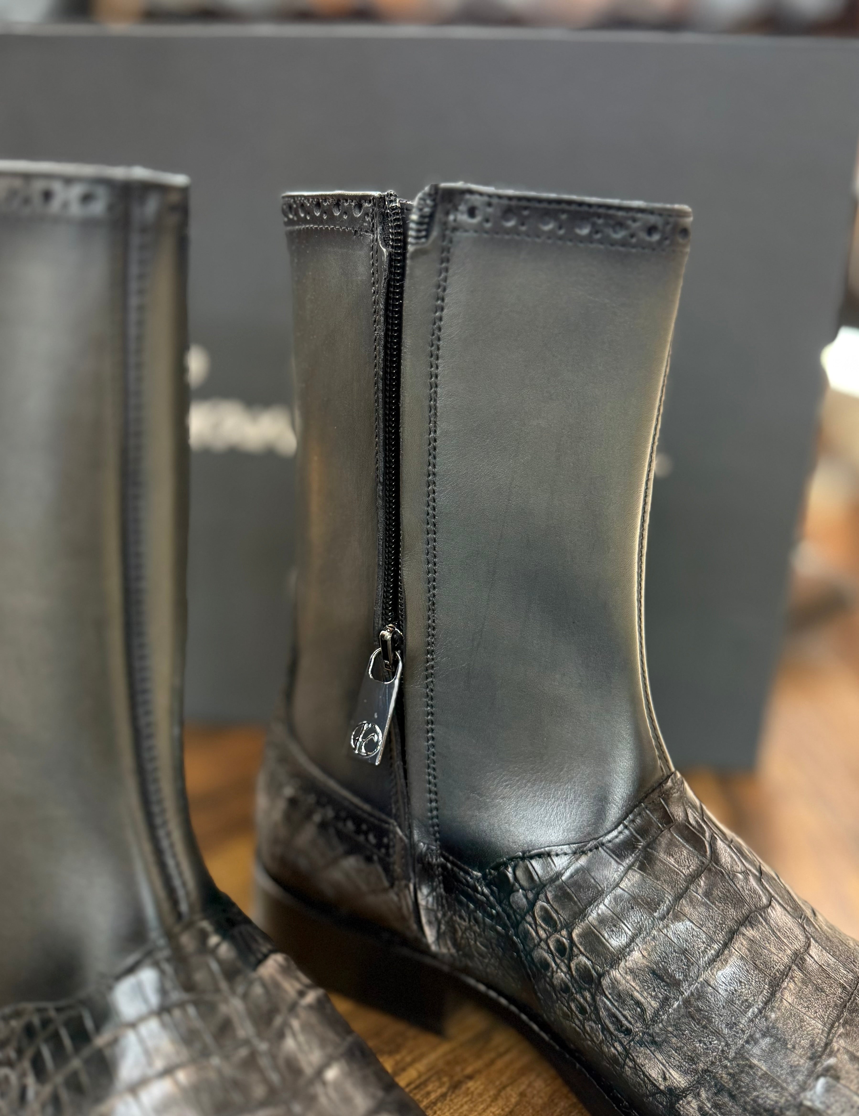 Cuadra Men’s Atlantic Black Caiman Zipper Round Toe