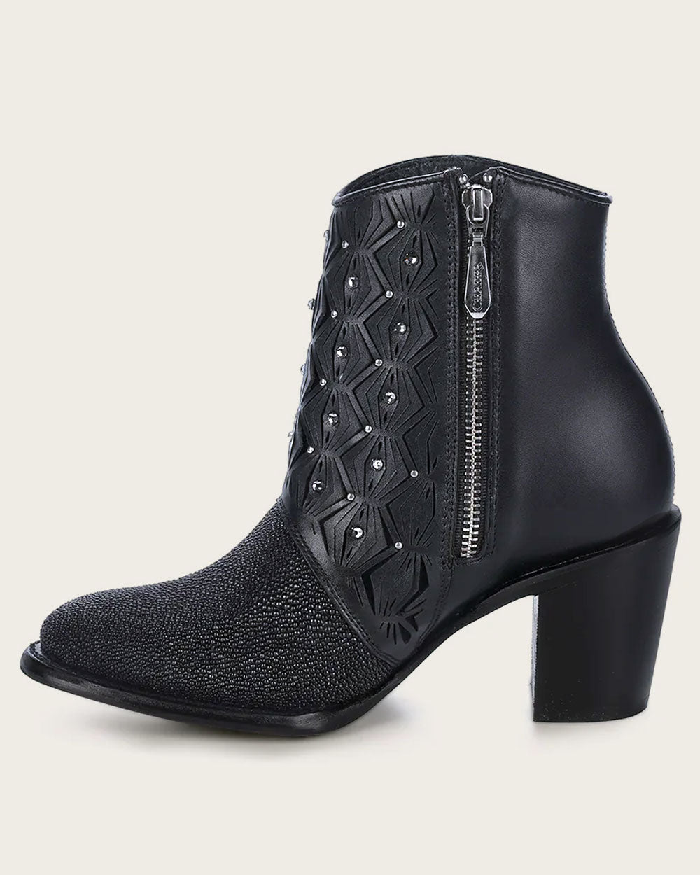 Cuadra Women’s Black Stingray Zipper & Studs & Laser Round Toe