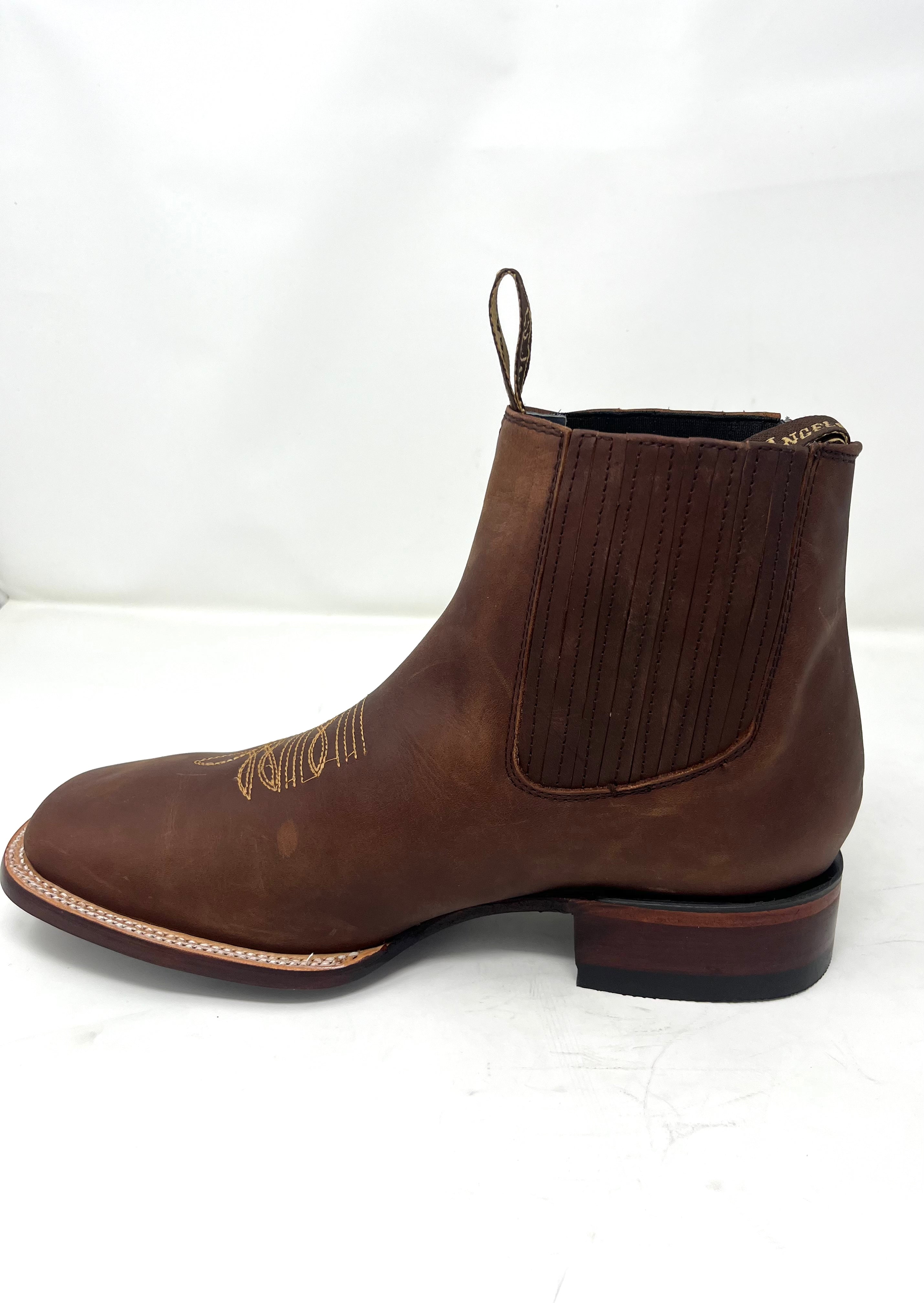 Brandy Wide Square Toe Botines