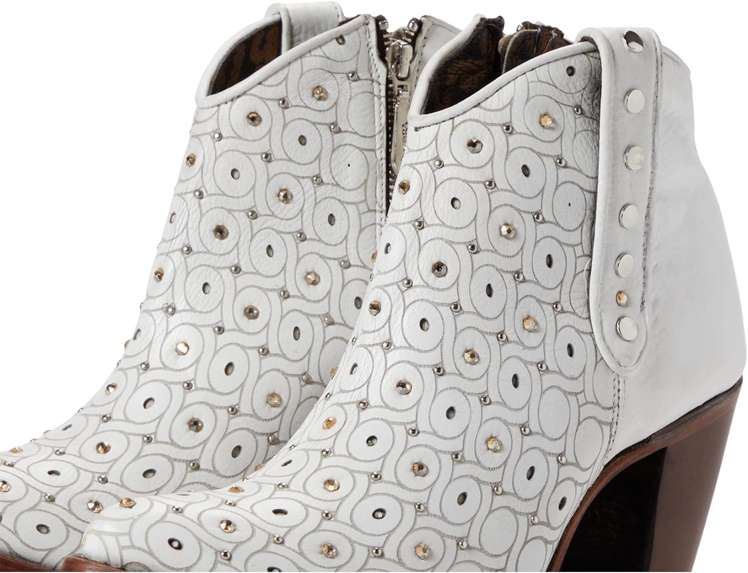 Cuadra Women's White Laser & Crystals & Studs Round Toe