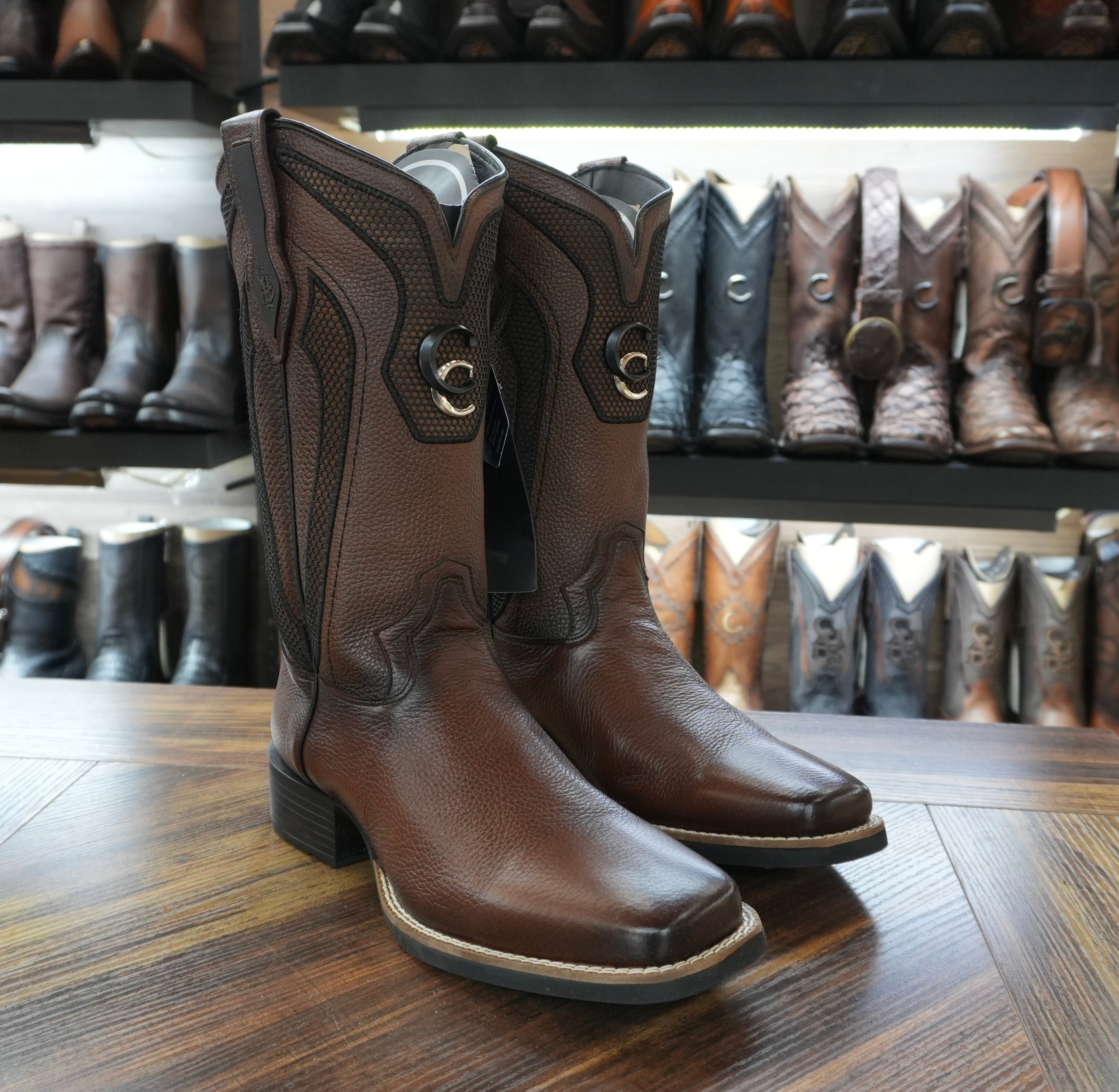 Cuadra Bota De Venado Italiano Miel