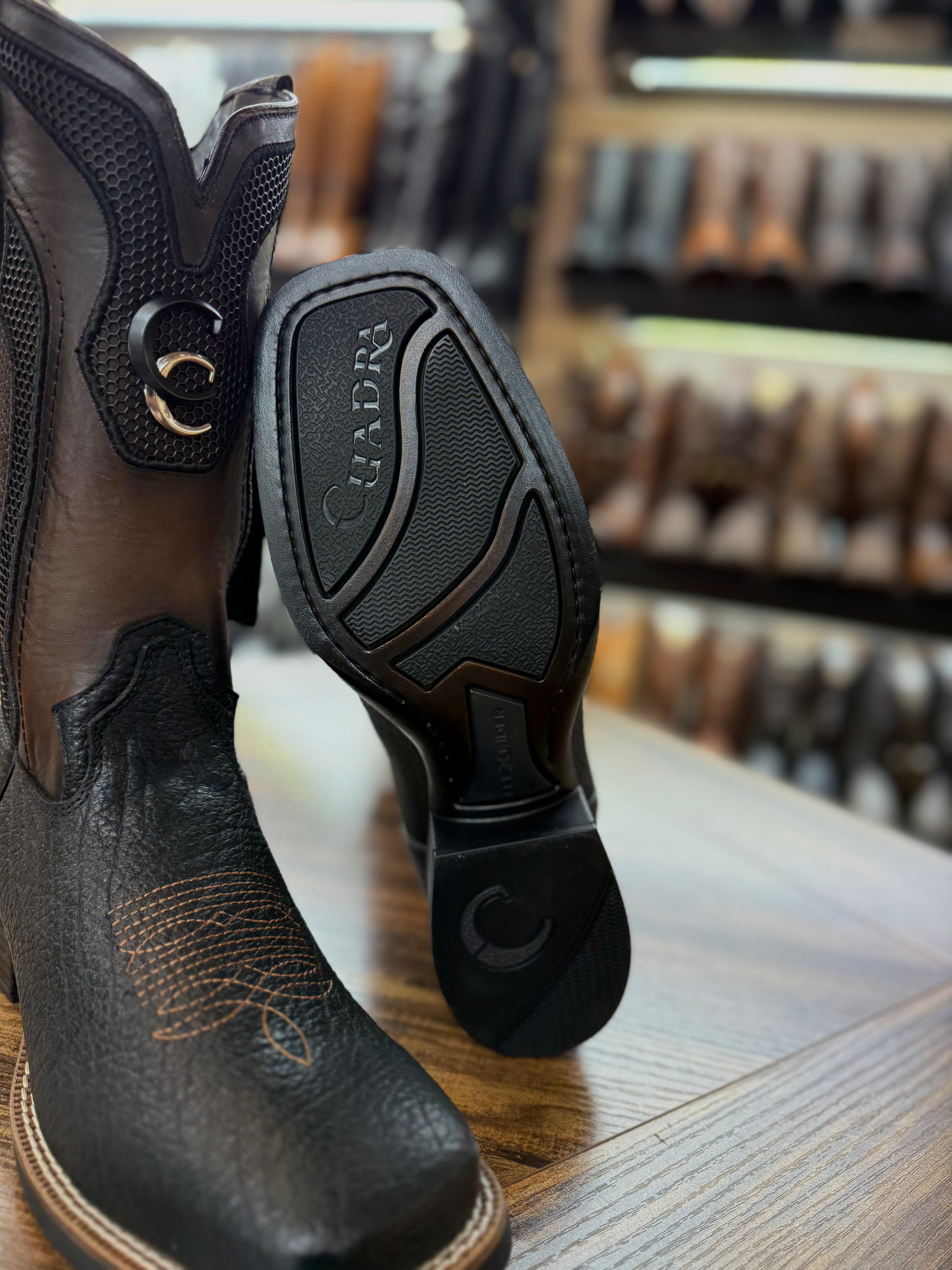 Cuadra Men’s Black American Bison Embroidery Square Toe