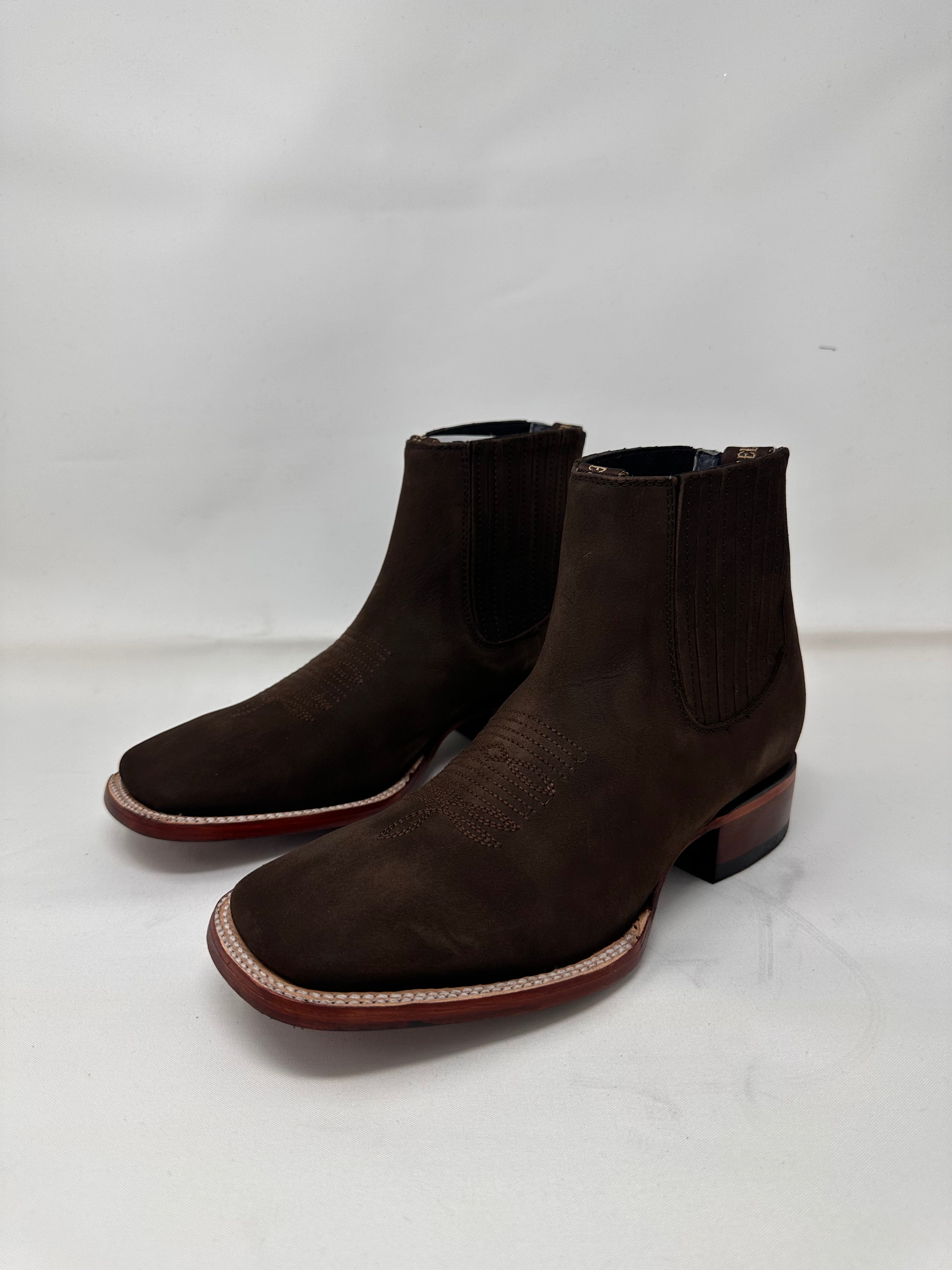 NoBuck Chocolate Botines